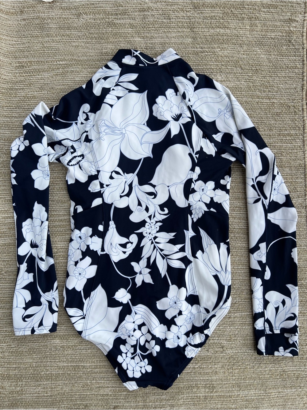 Lands' End Navy Blue & White Floral Long-Sleeve Rash Guard Swimsuit size 6P - Picture 2 of 9